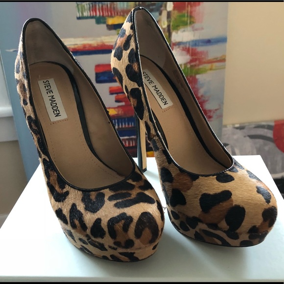 Steve Madden Leopard pumps - Picture 2 of 2